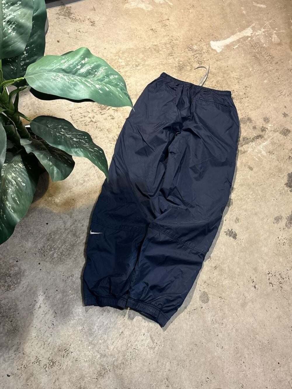 Vintage Nike Y2K Navy Blue Nylon Windbreaker Track Pants